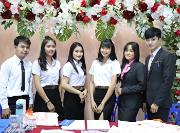 ศูนย์การศึกษาจังหวัดอุดรธานี
นำนักศึกษาทีมรุ่นพี่ ไอดอล.????
ออกบูธกิจกรรมแนะแนว