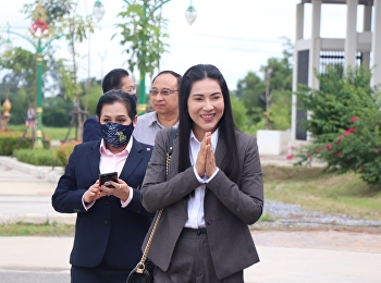 ดร.ชุติกาญจน์ ศรีวิบูลย์
รักษาราชการแทนอธิการบดีมหาวิทยาลัยราชภัฏสวนสุนันทาพร้อมคณะผู้บริหาร
เข้าเยี่ยมชม
ศูนย์การศึกษาจังหวัดอุดรธานี
มหาวิทยาลัยราชภัฎสวนสุนันทา
โดยมีคณะอาจารย์ นักศึกษาให้การต้อนรับ