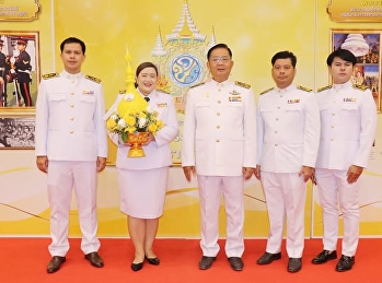 Participated in the wreath-laying
ceremony in tribute to His Majesty King
Bhumibol Adulyadej the Great (King Rama
IX)